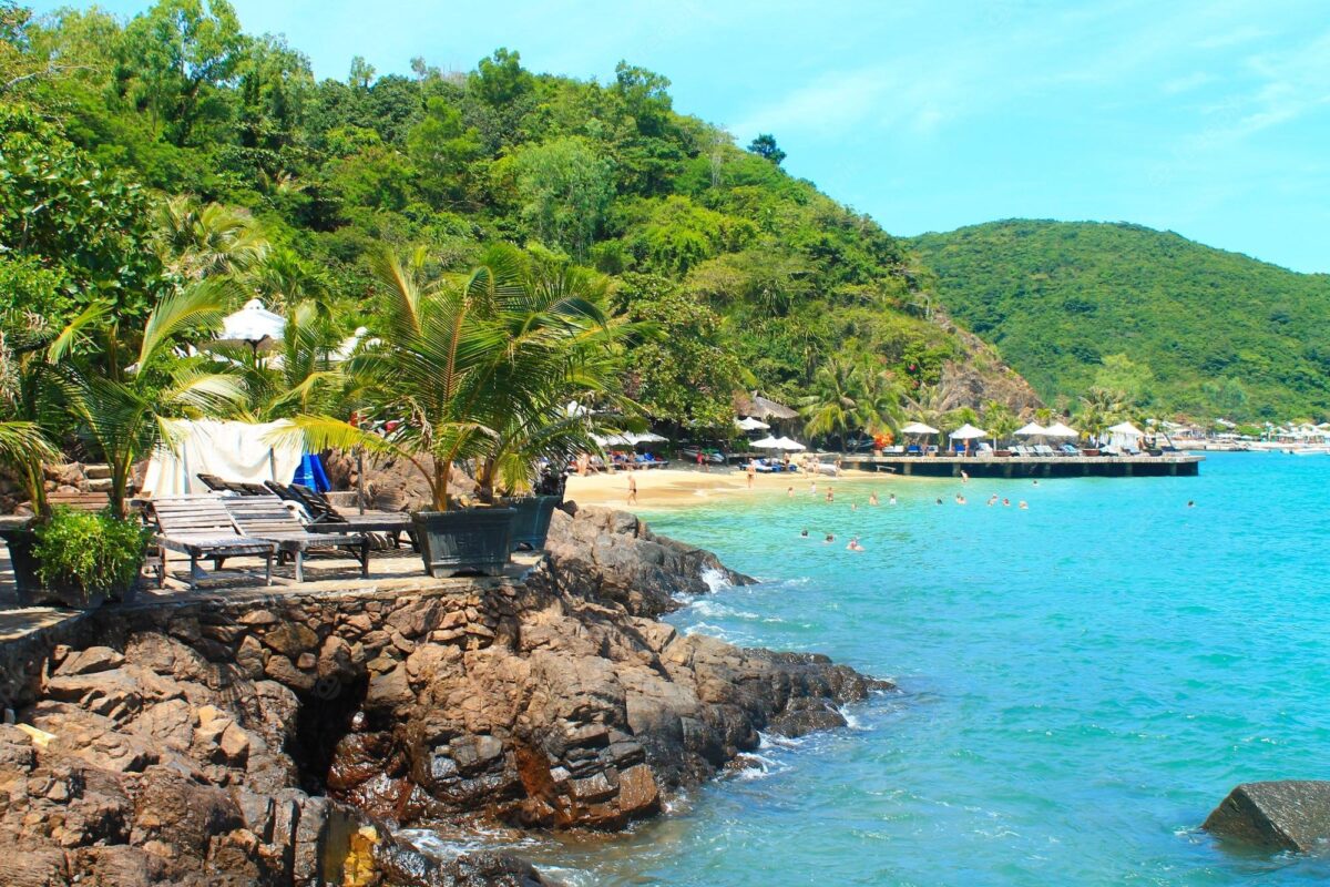 Địa điểm du lịch Nha Trang (Hòn Miễu)