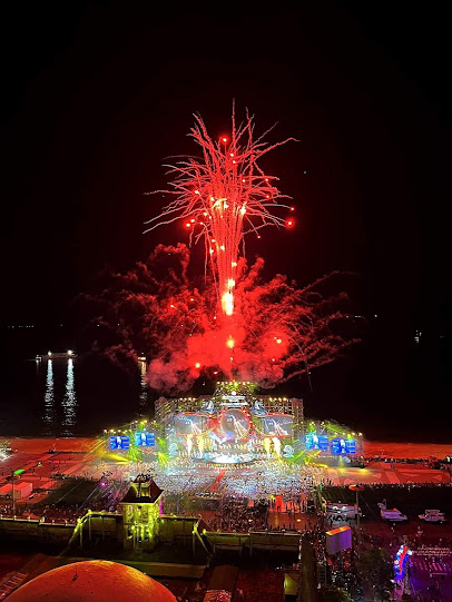 Quang Truong Hai Thang Tư Nha Trang 8